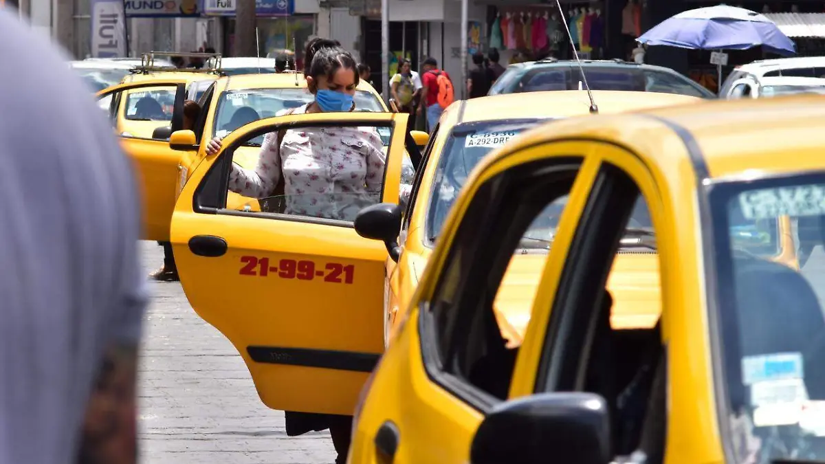 SOLÍS3  Se mantiene situación crítica para los taxistas